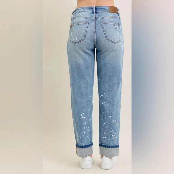 Judy Blue Med Wash Bleach-Splatter Boyfriend Jeans NWT 18W - Picture 2 of 6